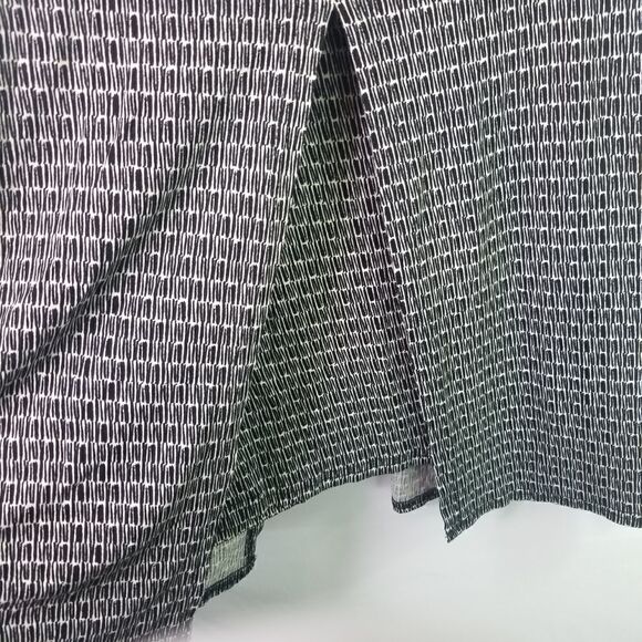 DAISY FUENTES SLEEVELESS TUNIC. SIZE 2X. - Picture 13 of 14